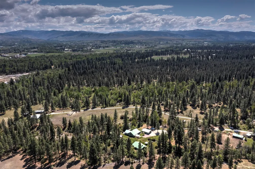 230 Cap Lane Hamilton MT 59840