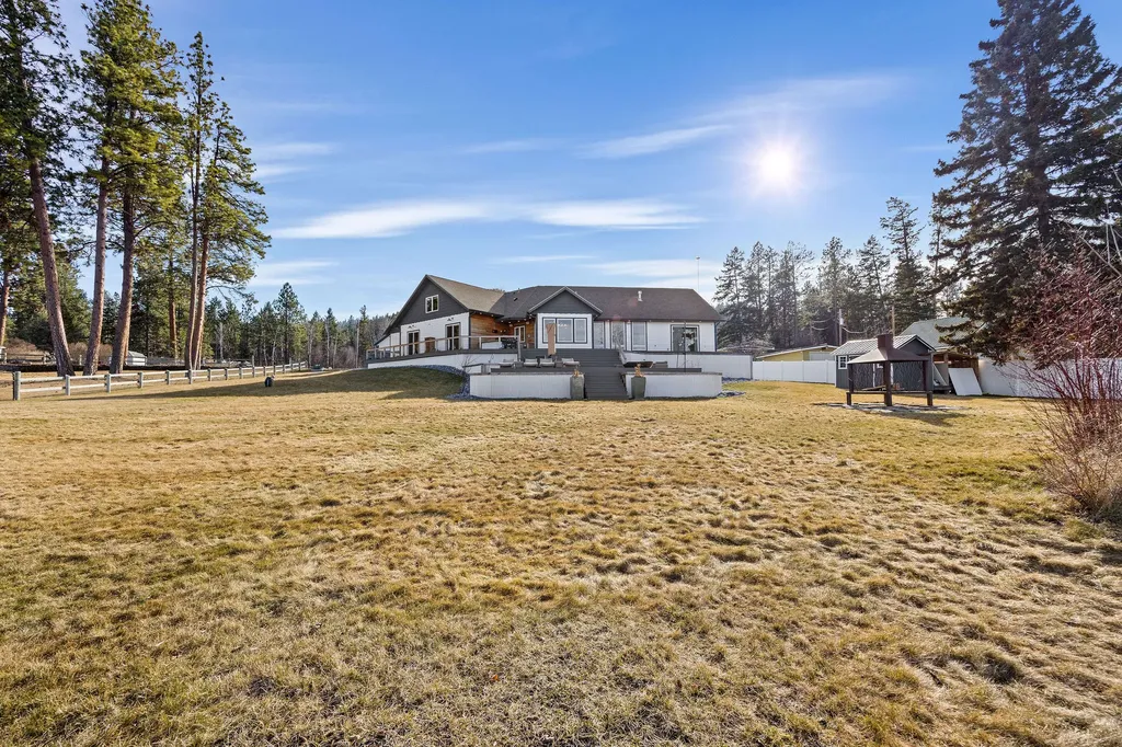 42818 La Bella Lane Big Arm MT 59910
