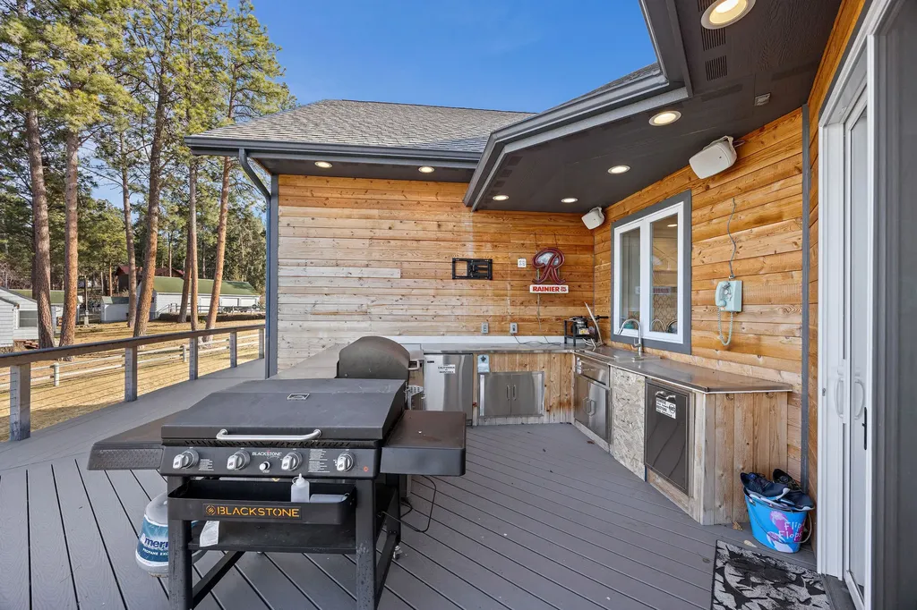 42818 La Bella Lane Big Arm MT 59910