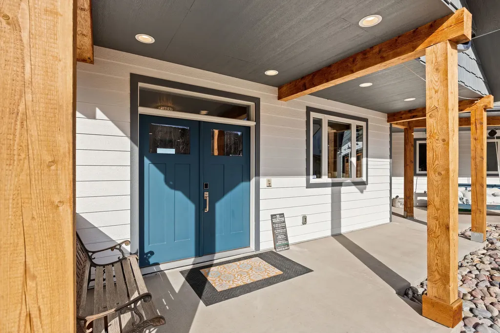 42818 La Bella Lane Big Arm MT 59910