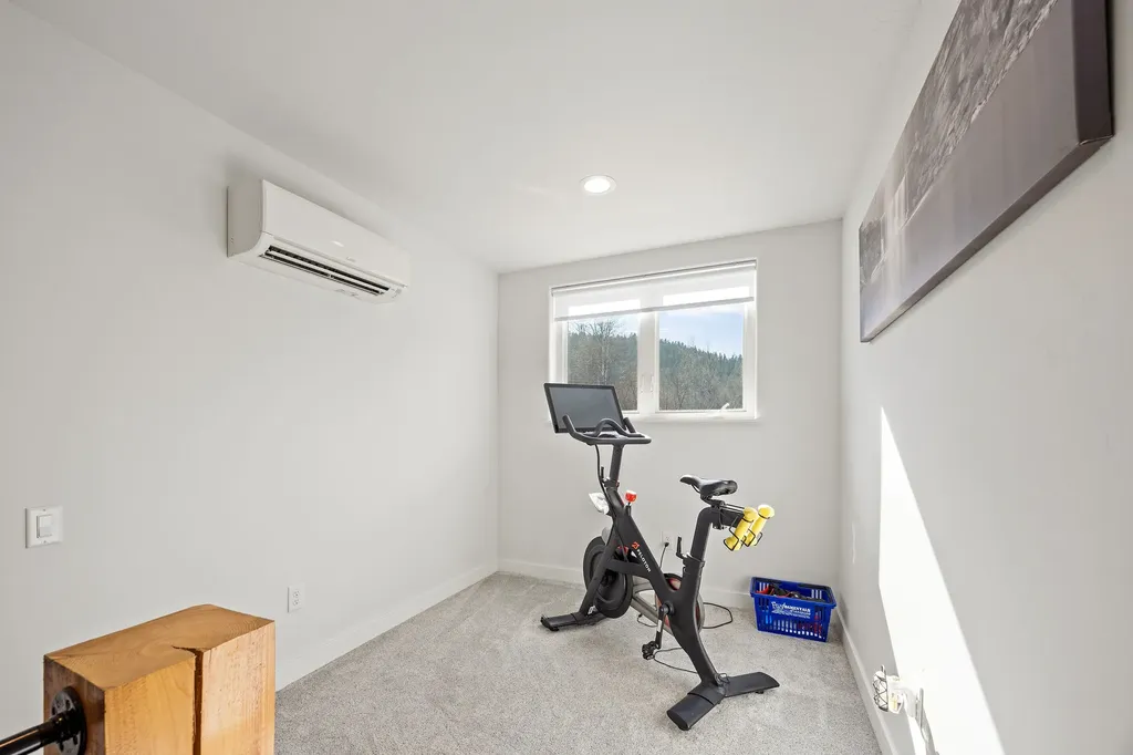 42818 La Bella Lane Big Arm MT 59910