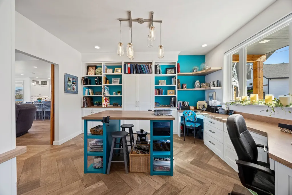 42818 La Bella Lane Big Arm MT 59910