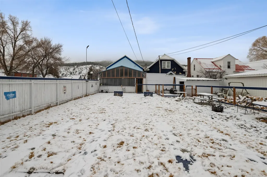 522 E 4th Street Anaconda MT 59711