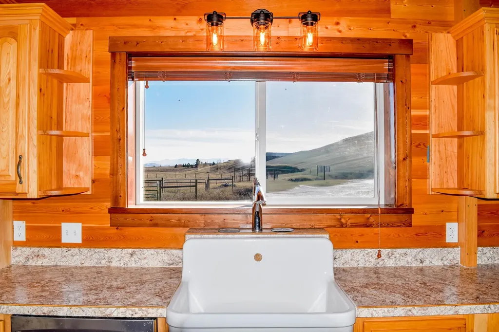 41631 City Lights Court Polson MT 59860