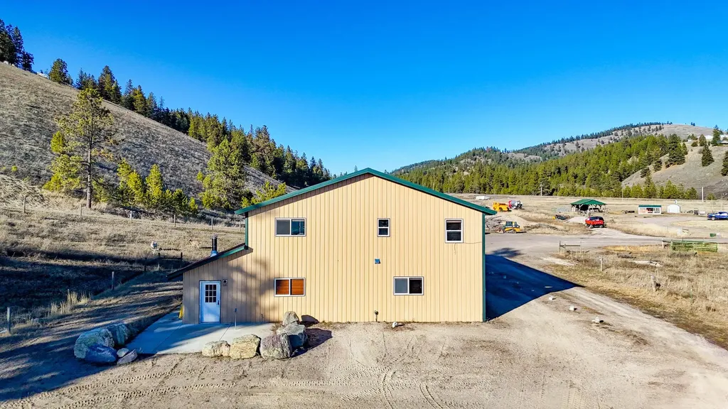 41631 City Lights Court Polson MT 59860