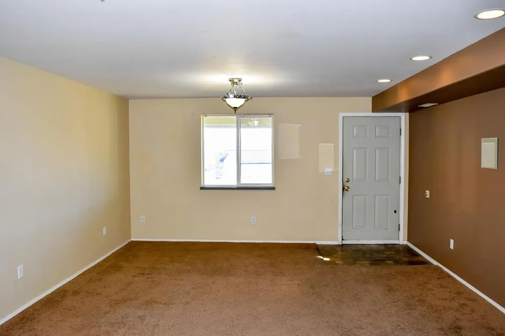 1401 12th Avenue E Polson MT 59860