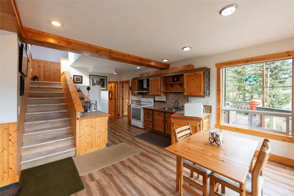 310 High Country Road Plains MT 59859