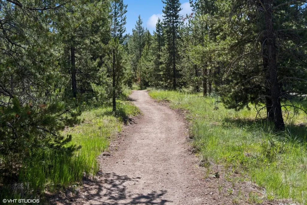 8850 Us Highway 2 W Marion MT 59925