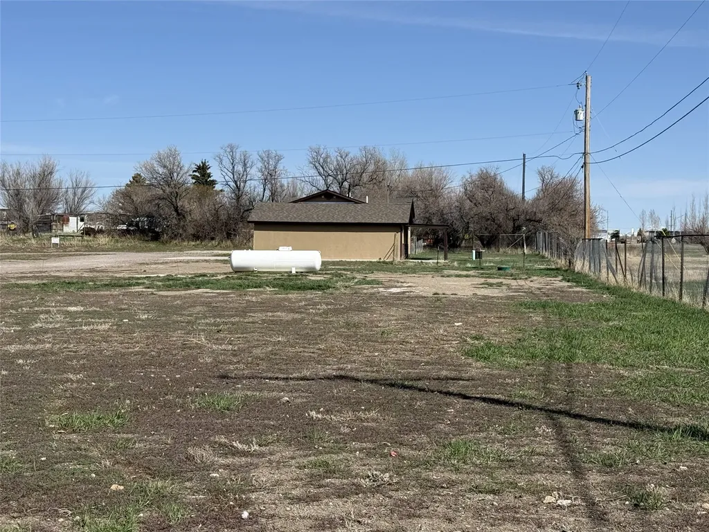 301 & 307 24th Street NW Great Falls MT 59404