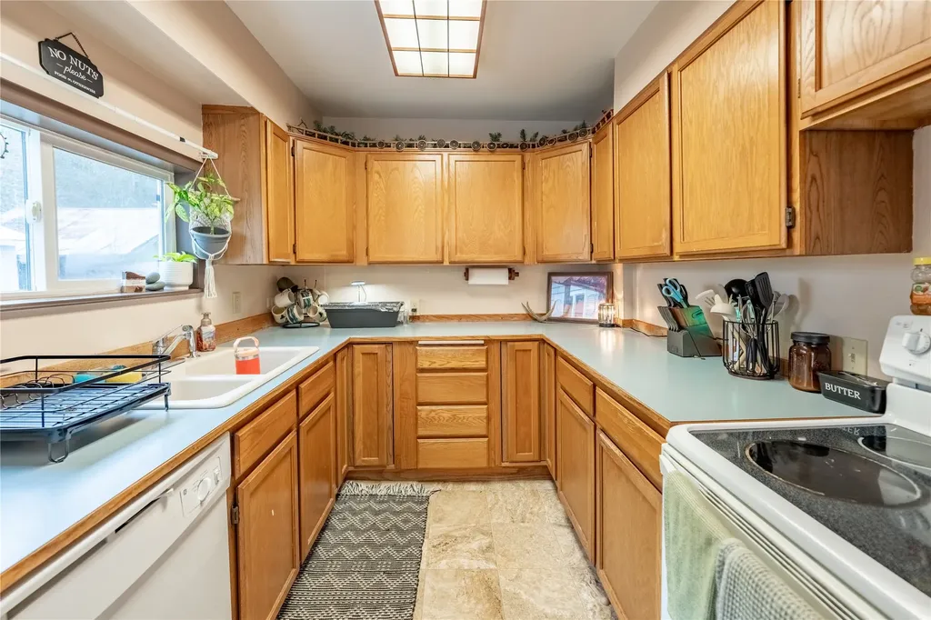 514 E Grant Avenue Troy MT 59935