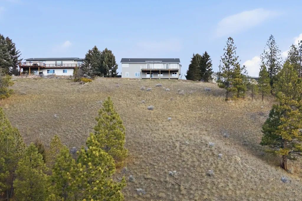 261 Cap De Villa Lolo MT 59847