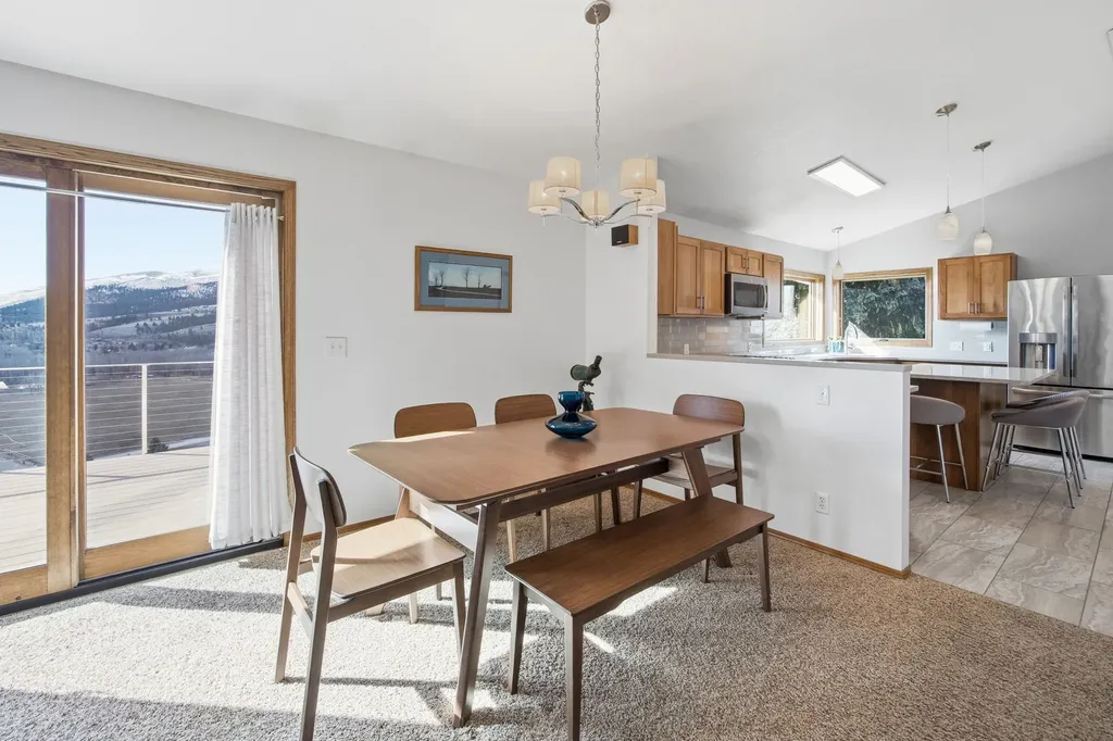 261 Cap De Villa Lolo MT 59847