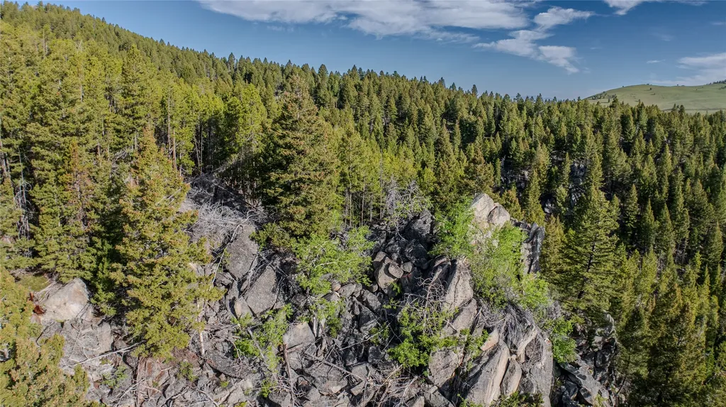72 Big Indian Gulch Road Clancy MT 59634