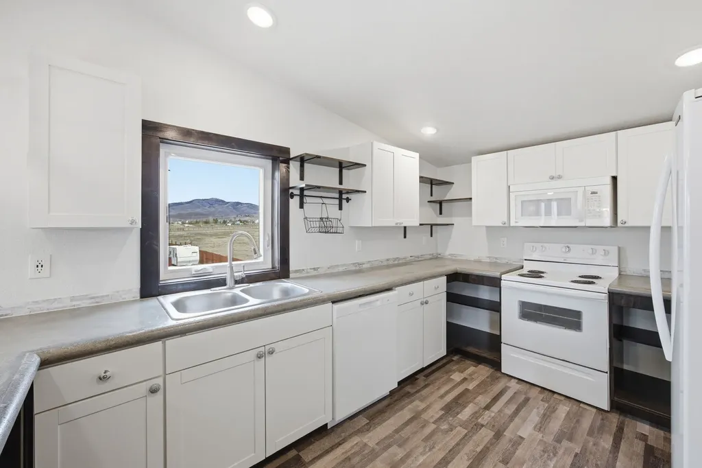 396 Hidden Valley Road N Florence MT 59833