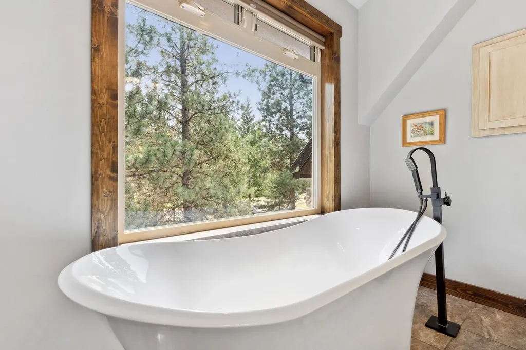 5608 Trinity Way Florence MT 59833