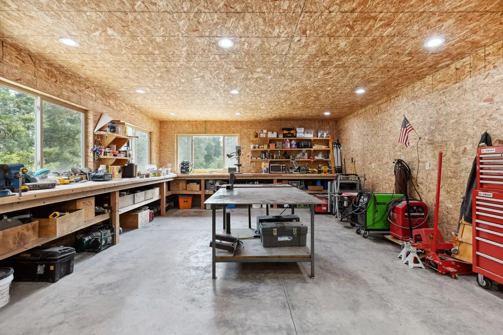 5608 Trinity Way Florence MT 59833