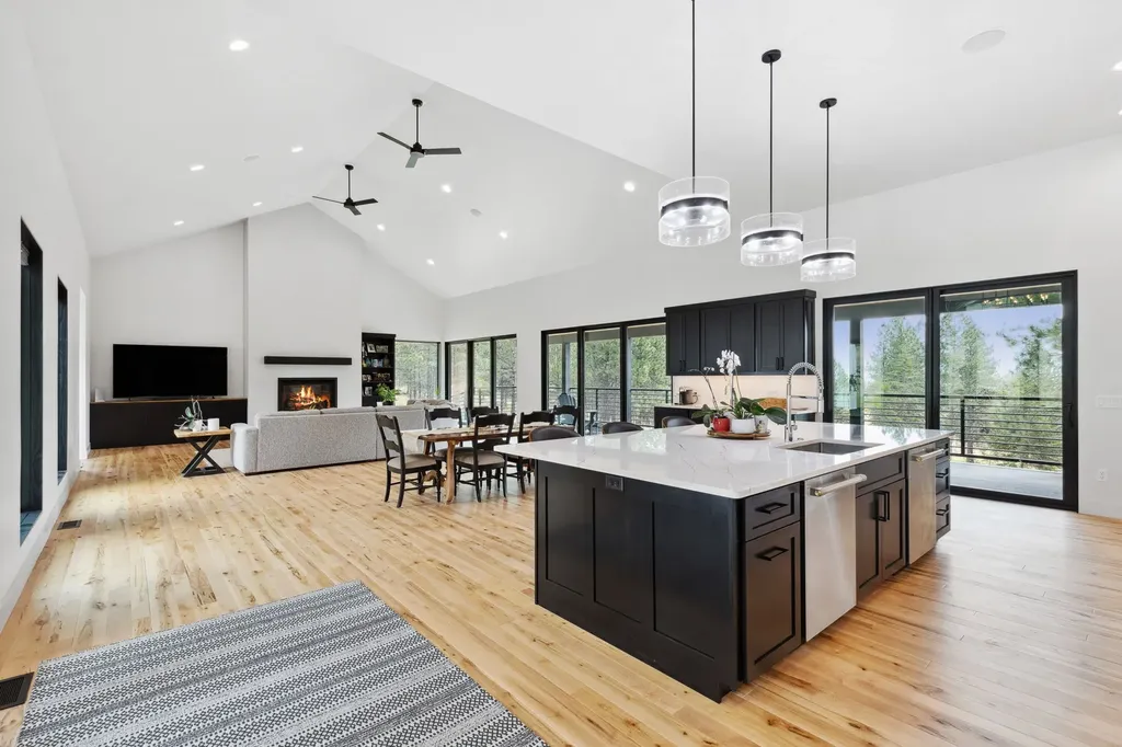 5608 Trinity Way Florence MT 59833