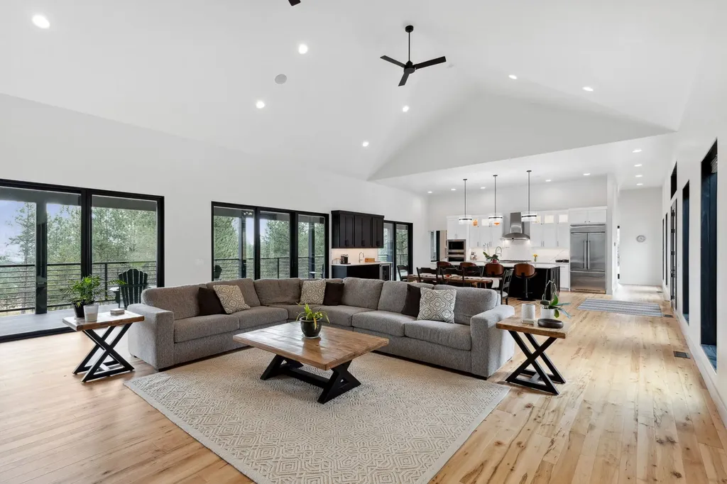 5608 Trinity Way Florence MT 59833