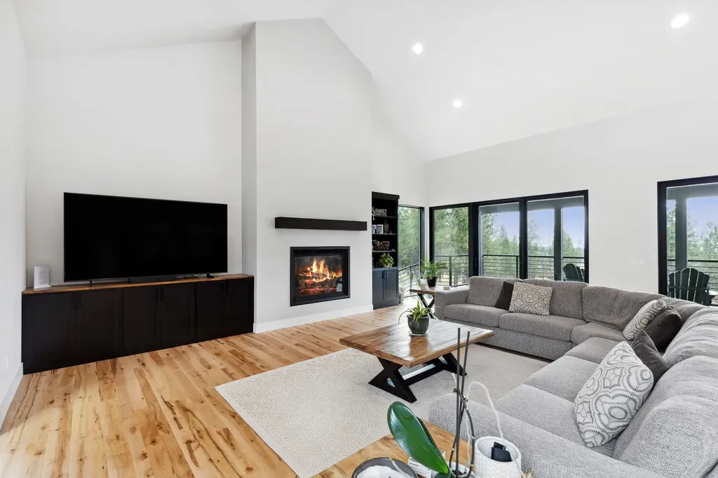 5608 Trinity Way Florence MT 59833