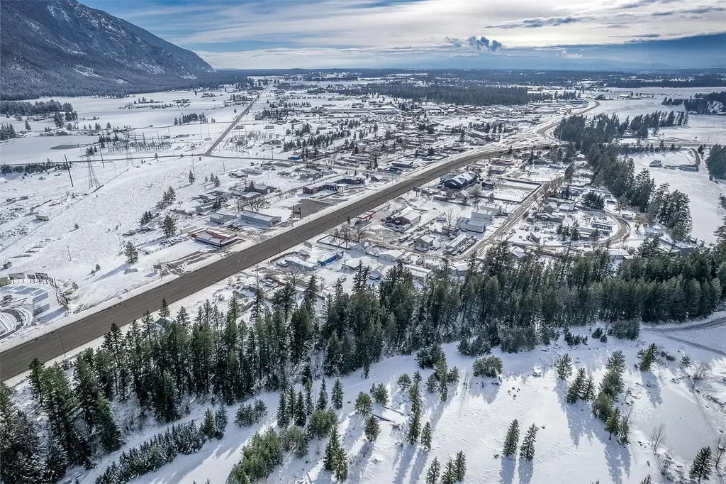 Lots 30, 31, 32 Us Highway 2 E Columbia Falls MT 59912