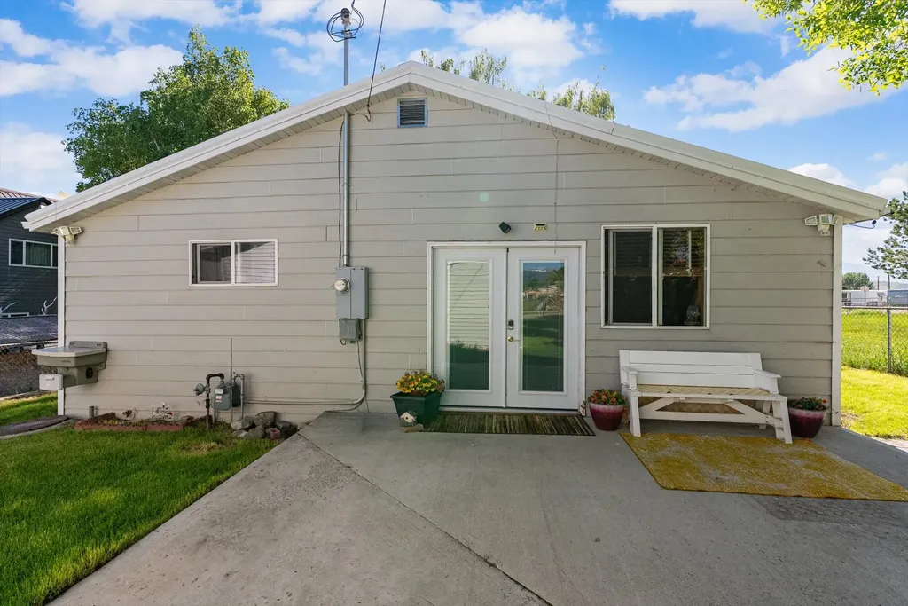 1012 Kentucky Street Deer Lodge MT 59722