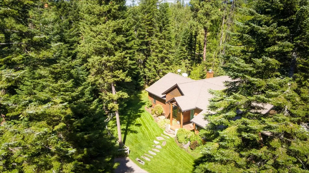 29545 Drifting Way Bigfork MT 59911