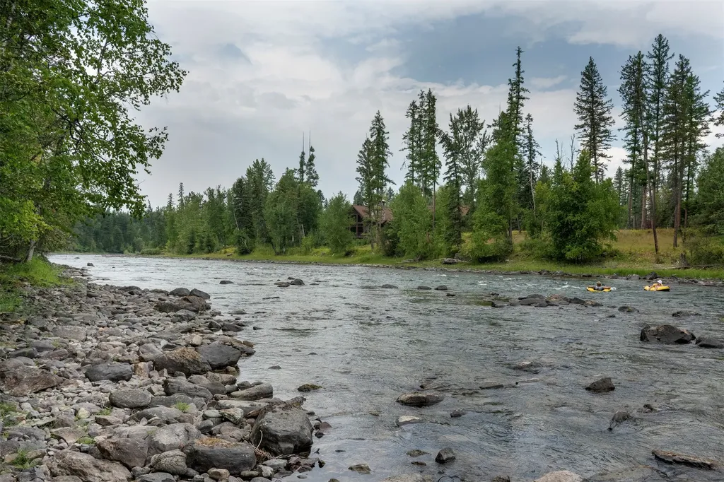 29545 Drifting Way Bigfork MT 59911