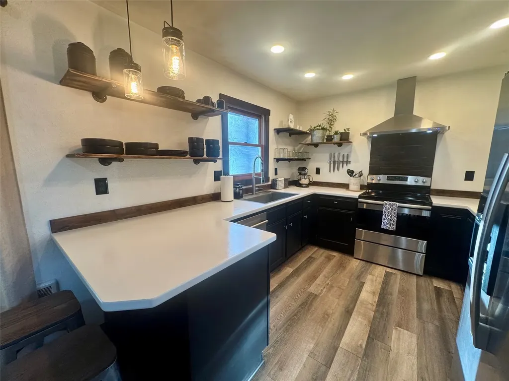 240 Blacktail Road Lakeside MT 59922