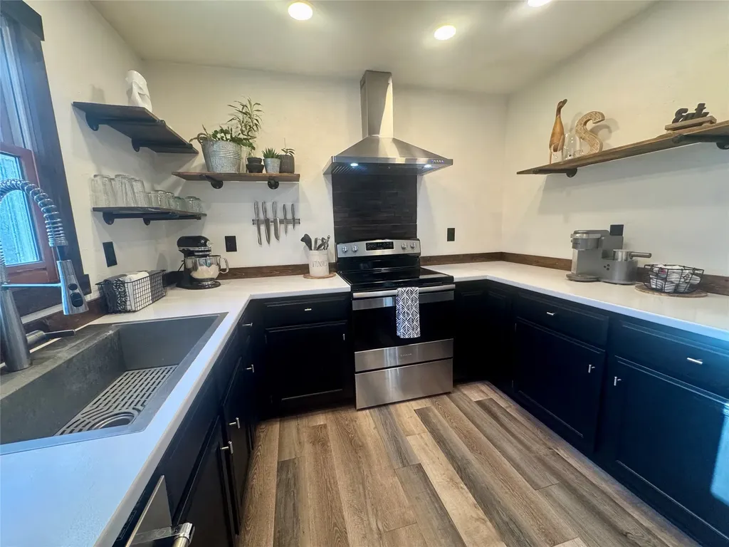 240 Blacktail Road Lakeside MT 59922