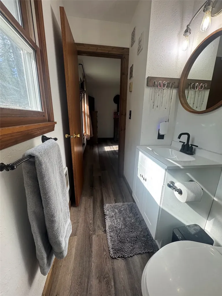 240 Blacktail Road Lakeside MT 59922