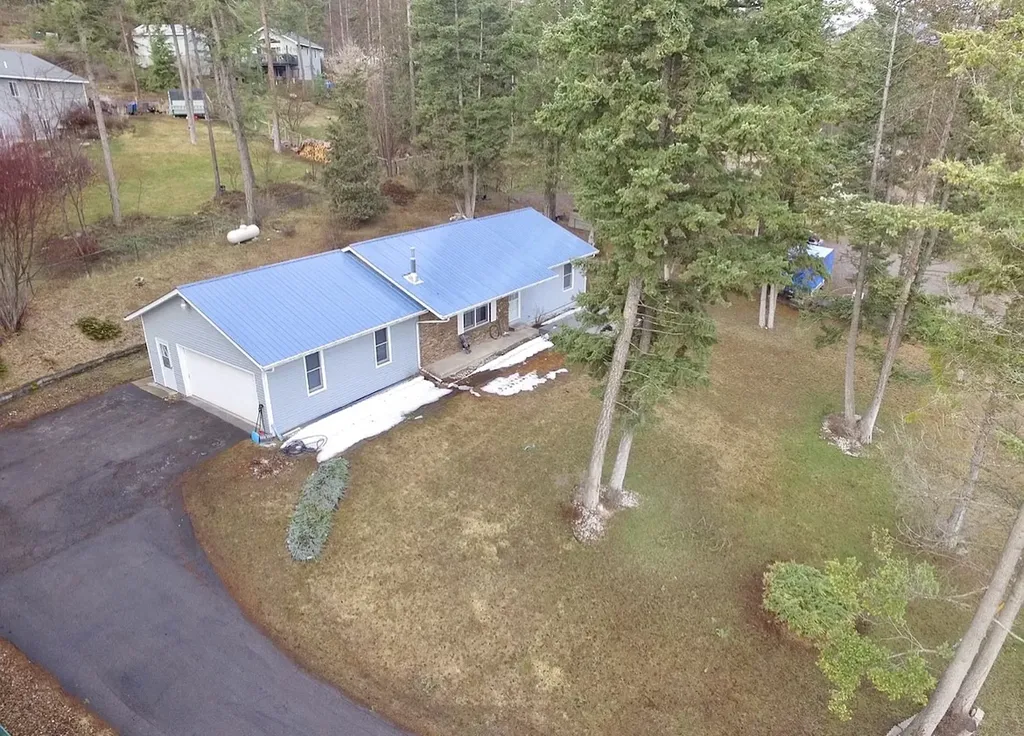 240 Blacktail Road Lakeside MT 59922