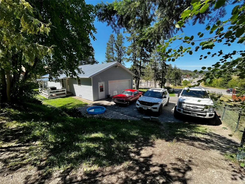 240 Blacktail Road Lakeside MT 59922