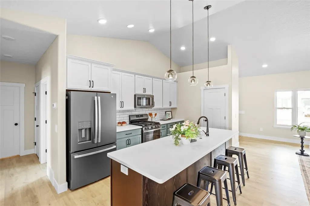 200 42nd Avenue NE Great Falls MT 59404