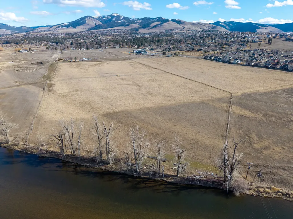 5483 Old Bitterroot Road Missoula MT 59803