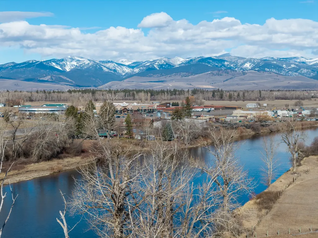 5483 Old Bitterroot Road Missoula MT 59803