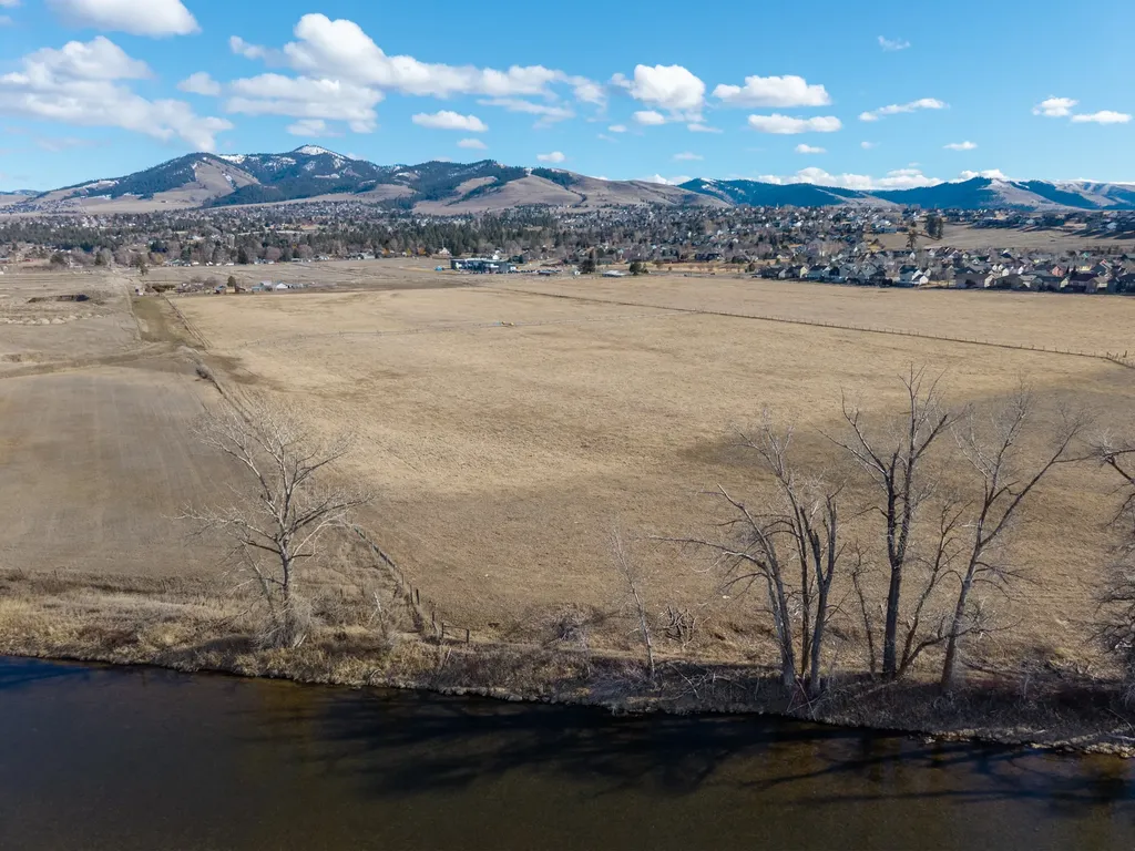 5483 Old Bitterroot Road Missoula MT 59803