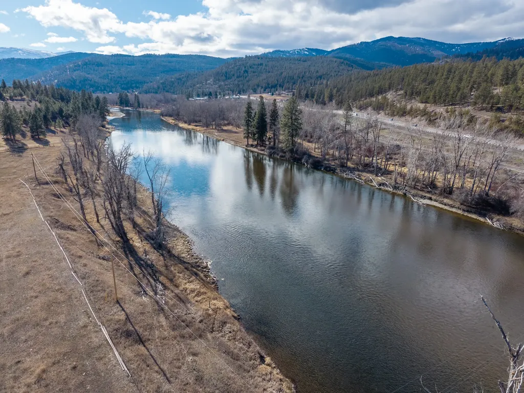 5483 Old Bitterroot Road Missoula MT 59803