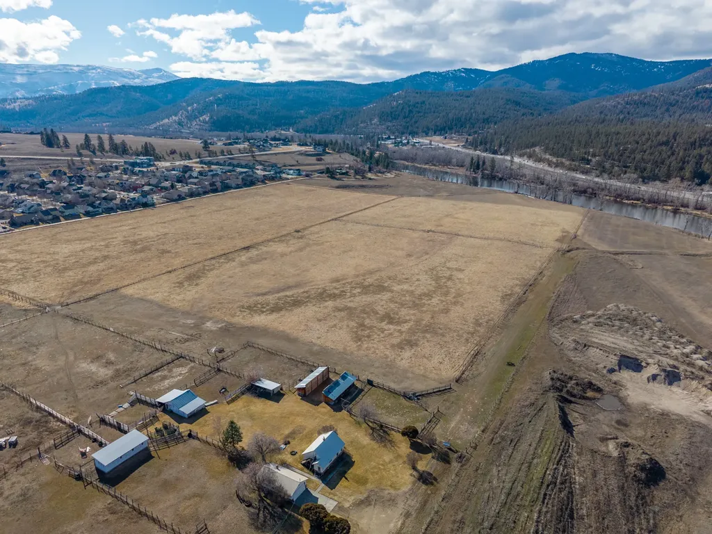 5483 Old Bitterroot Road Missoula MT 59803
