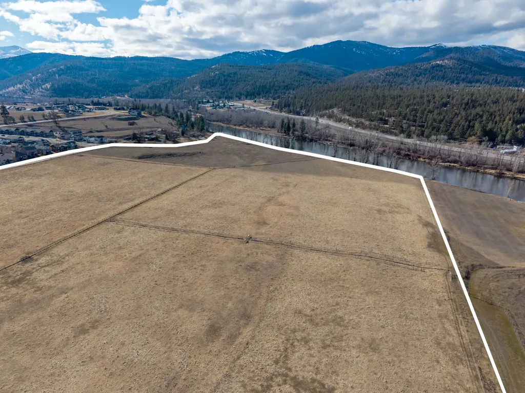 5483 Old Bitterroot Road Missoula MT 59803