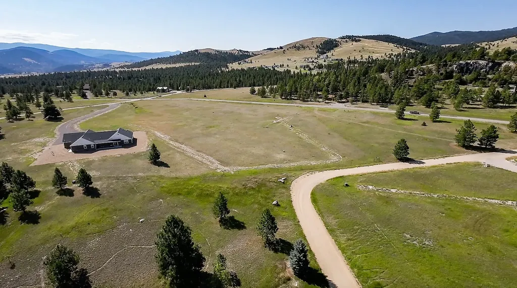 136 South Hills Road Clancy MT 59634