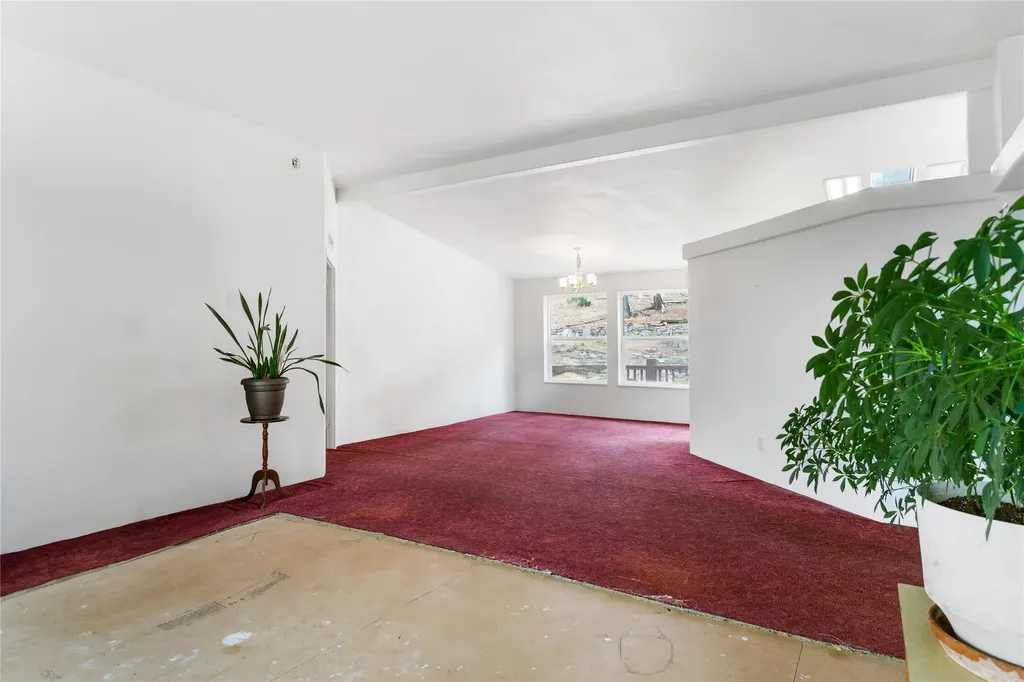 16 Friendspring Road Whitehall MT 59759