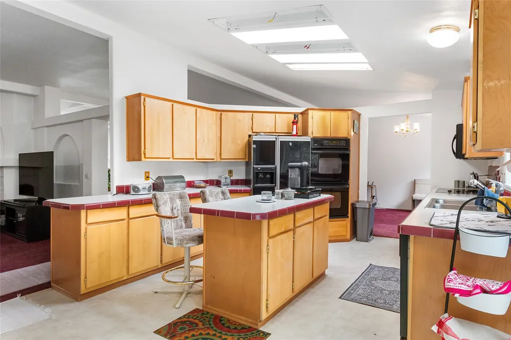 16 Friendspring Road Whitehall MT 59759