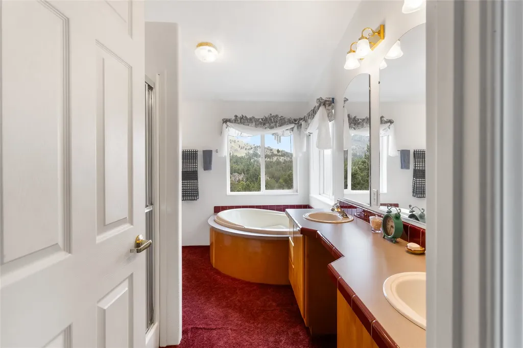 16 Friendspring Road Whitehall MT 59759