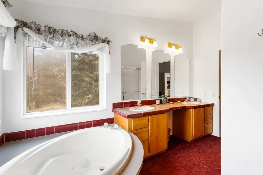 16 Friendspring Road Whitehall MT 59759