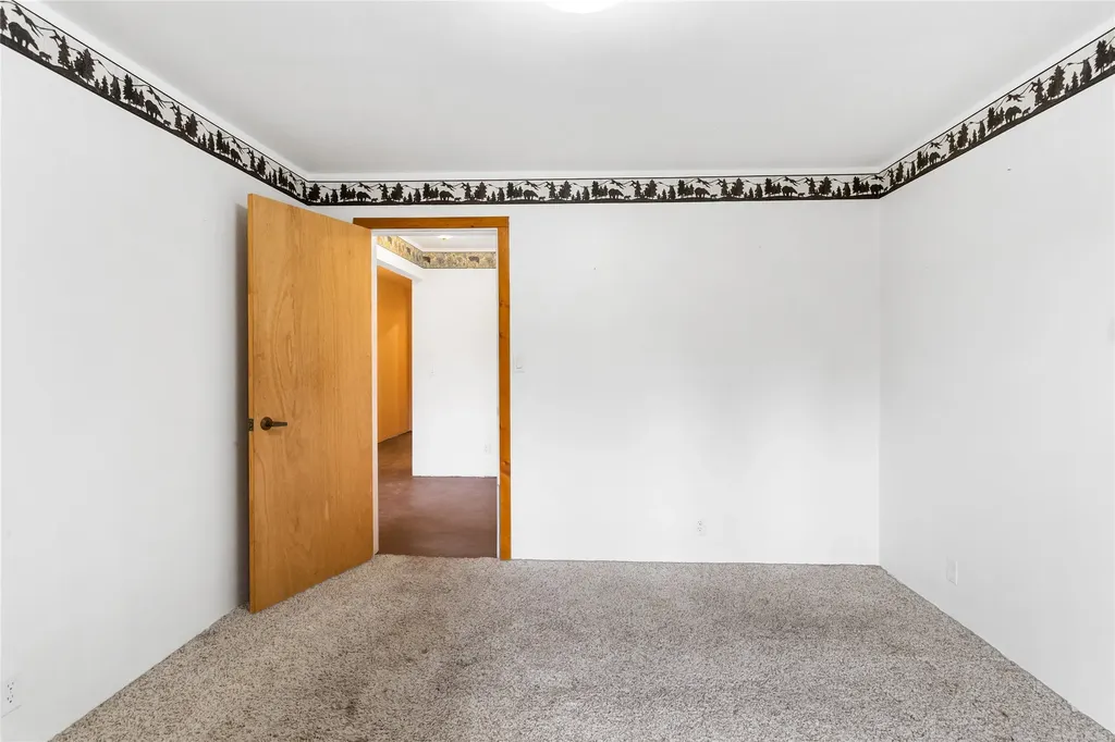 16 Friendspring Road Whitehall MT 59759