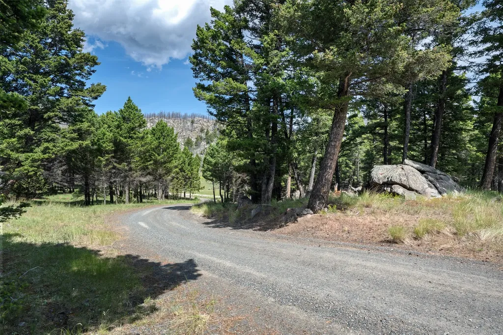 16 Friendspring Road Whitehall MT 59759