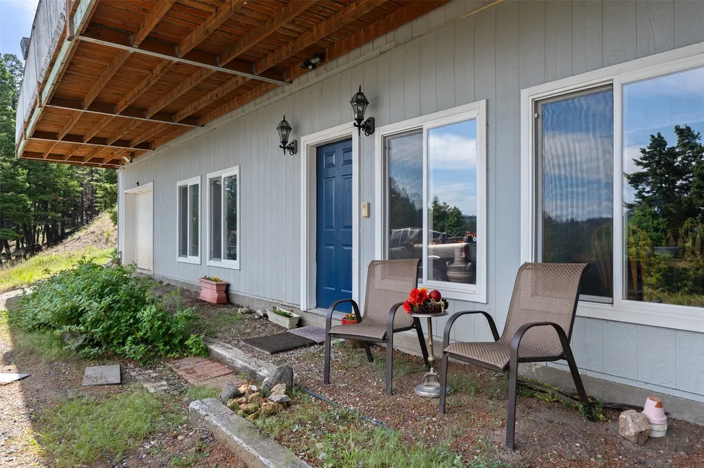 16 Friendspring Road Whitehall MT 59759