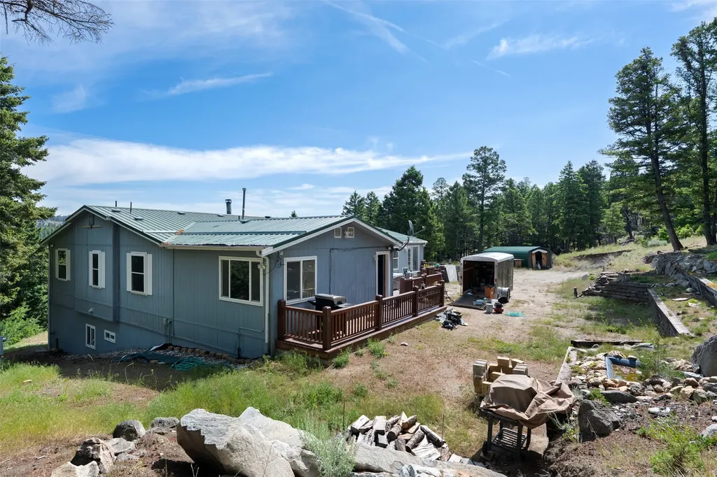 16 Friendspring Road Whitehall MT 59759