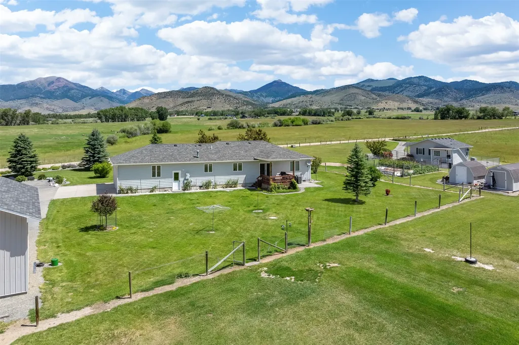 120 & 126 Kearney Lane Sheridan MT 59749