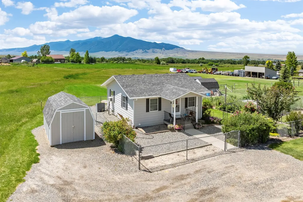 120 & 126 Kearney Lane Sheridan MT 59749